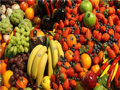 استقرار أسعار الفاكهة بسوق العبور..«أبو سرة»بـ11جنيها