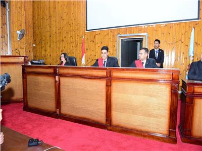 رئيس جامعة سوهاج والمحافظ يشهدان المحاكمة الصورية الثالثة بكلية الحقوق