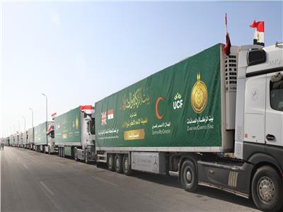 «بيت الزكاة والصدقات» يتلقى تبرعات بريطانية بـ 11 شاحنة عملاقة لدعم غزة