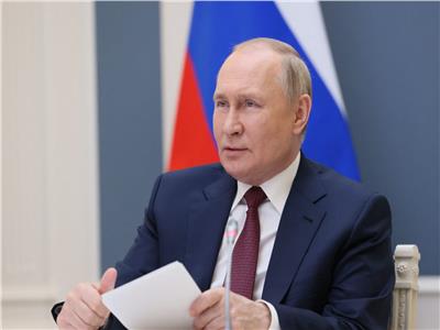 بوتين: يجب على الروس أن يتحدثوا بحزم عن إرادتهم في انتخاب رئيس البلاد