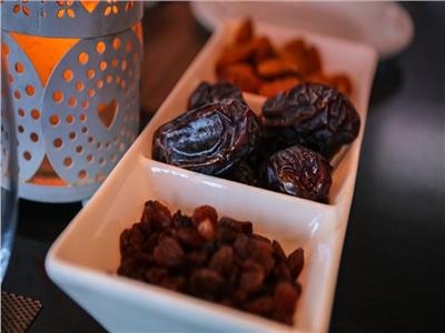 دراسة: صيام رمضان يُخفض مستويات الكوليسترول بالدم