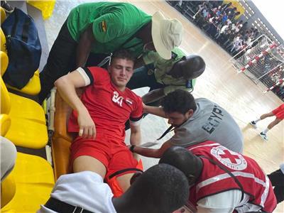 رئيس البعثة الطبية يكشف تفاصيل إصابة لاعب اليد خلال مواجهة نيجيريا 