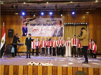 رئيس جامعة المنيا يشهد الحفل الفني لفرقة التخت العربي بمسرح المحافظة