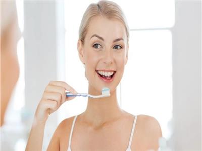 لصحة فمك.. أخطاء لا ترتكبها أثناء تنظيف الأسنان