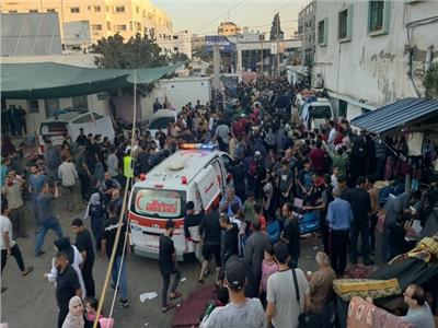 الاحتلال الإسرائيلي يقصف المبنى الرئيسي لمجمع الشفاء الطبي بغزة