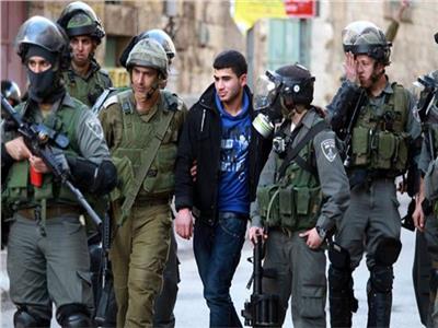 «القاهرة الإخبارية»: الاحتلال يعتقل 30 فلسطينيًا من جنوب الضفة الغربية