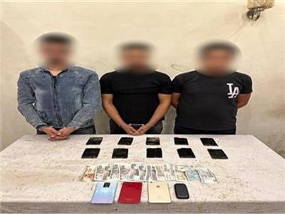 سقوط 3 تجار بـ 20 فرش حشيش وأقراص مخدرة بالقاهرة