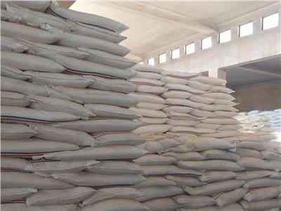 محافظ أسوان: ضخ 3 آلاف طن سكر وتوفير اللحوم السودانية
