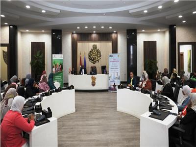  محافظ أسوان يكلف بتنظيم فعاليات احتفالية «المرأة من أجل مستقبل مستدام»