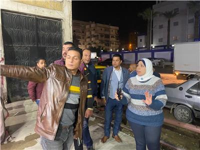 بدء إزالة كوبري مشاة العماروة شرق الإسكندرية| صور