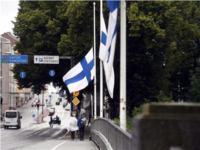 فنلندا تنكس الأعلام بعد حادث إطلاق النار في مدرسة