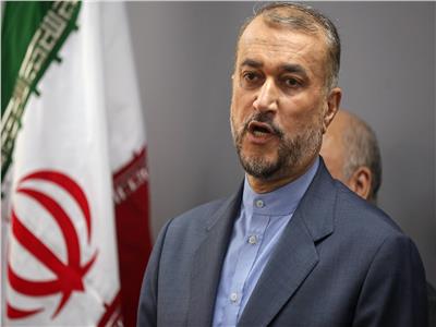 وزير الخارجية الإيراني يصل دمشق لإجراء مباحثات بعد أسبوع من استهداف قنصلية بلاده