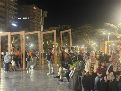 احتفالات مبهجة على كورنيش النيل بمدينة المنيا| صور 