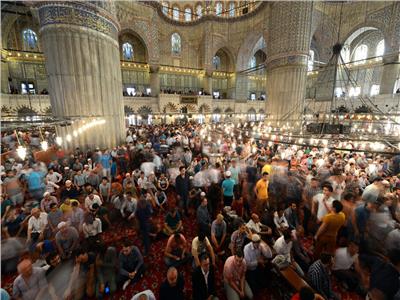 أصل الحكاية| بداية الاحتفال بعيد الفطر في التقاليد الإسلامية