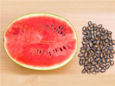 استكشاف الكنز الغذائي: فوائد مذهلة لـ "بذور البطيخ"