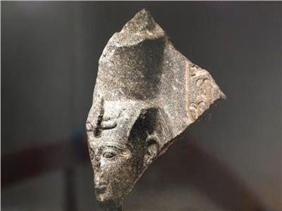 «سُرقت من مصر ووصلت سويسرا».. تفاصيل استعادة رأس تمثال الملك رمسيس الثاني