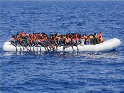 مصرع 5 مهاجرين أثناء عبور القنال الإنجليزي بعد ساعات من إقرار مشروع قانون الترحيل لرواندا