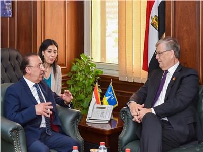 محافظ الإسكندرية يبحث تعزيز التعاون المشترك مع سفير هولندا