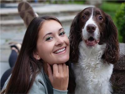 4 أسباب للعلاقة العاطفية العميقة بين الكلاب والبشر