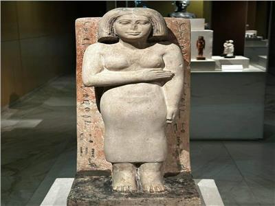 حكاية أثر| تمثال السيدة نفر إيحي: رمز لمكانة المرأة في مصر القديمة