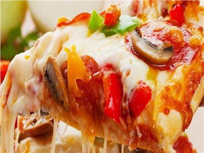طريقه تحضير البيتزا الإيطالية مثل المطاعم
