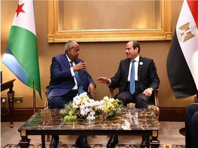 السيسي يلتقي الرئيس الجيبوتي على هامش أعمال القمة العربية بالبحرين