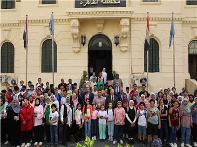 محافظة القاهرة تنظم رحلة لـ120 من ذوي القدرات الخاصة والطلبة المتفوقين لزيارة المناطق السياحية 