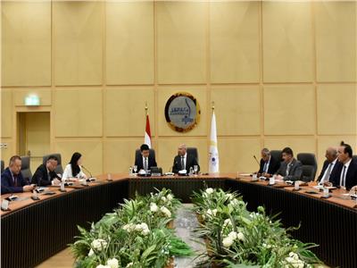 كامل الوزير يبحث مع نظيره الصيني توطين الصناعة النقل في مصر