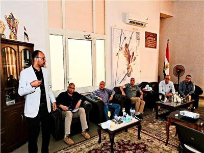 وزير الإسكان يتابع المشروعات الجاري تنفيذها بمدينة الفشن الجديدة