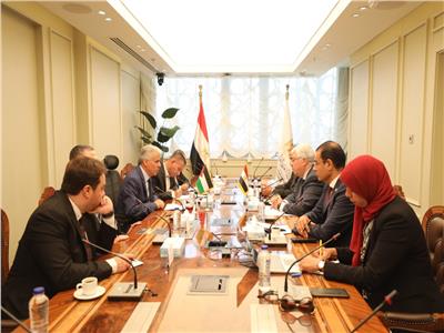 وزير التعليم العالي يؤكد على عُمق العلاقات التاريخية بين مصر وفلسطين