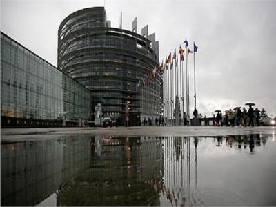 «شبيجل»: تعرّض مباني البرلمان الأورروبي للتفتيش في قضية «النفوذ الروسي»