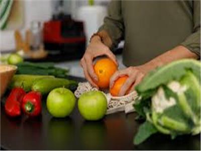 طرق فعالة للحفاظ على الفواكه والخضروات طازجة لفترة طويلة