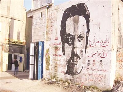 «القضية» زاد الرواية الفلسطينية ومدادها| فوز خندقجي بـ«البوكر العربية» صفعة على وجه السجان الإسرائيلي