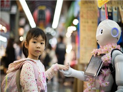 الثقة العمياء: الأطفال يفضلون الروبوتات على البشر كمصدر للمعرفة