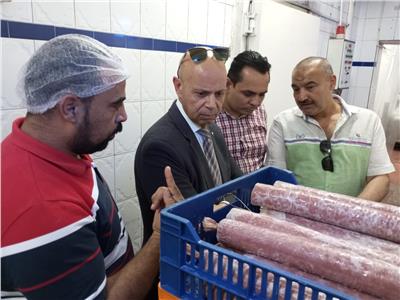 غلق مصنع لمنتجات اللحوم وإعدام أكثر من 3 أطنان بالشرقية 