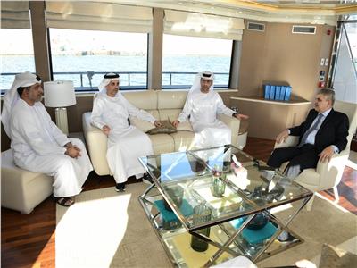 تعاون استراتيجي بين قناة السويس وموانئ دبي لتعزيز التجارة العالمية