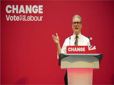 زعيم حزب العمال البريطاني يتعهد بإنهاء عصر «الإيماءات والحيل» حال فوزه