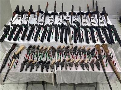 الأمن العام يُحبط ترويج 33 كيلو مخدرات ويضبط 75 قطعة سلاح بالمحافظات