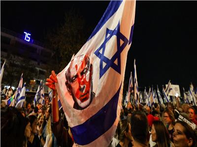آلاف الإسرائيليين يتظاهرون ضد حكومة نتنياهو أمام الكنيست