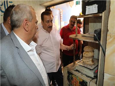 ضبط 50 شيكارة دقيق مدعم وتحرير 11 محضر لإنتاج خبز في المنوفية