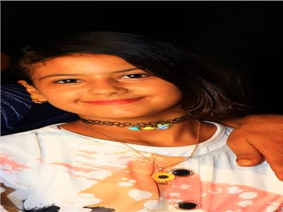 جريمة الصغار تهز الإسكندرية.. مقتل الطفلة «آية» طعنا بسكين على يد جارها