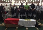بالصور.. لحظة وصول جثمان المقدم أحمد فايز لمسجد الحصري بأكتوبر