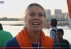 فيديو..سفيرة هولندا في السودان تعبر النيل "سباحة"