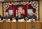 قادة كتالونيا يمثلون أمام القضاء الإسباني بدون زعيم الإقليم