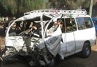 اصابة 6 أشخاص في تصادم سيارة نقل مع ميكروباص بقرية بالوظة 