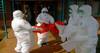 أطباء بلا حدود: جنازة طفلة تنشر وباء إيبولا بأوغندا  