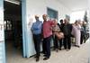 غلق مراكز الاقتراع بالانتخابات الرئاسية التونسية وبدء عملية الفرز