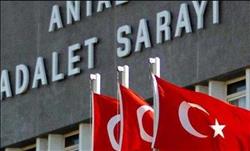 محكمة تركية تقضي بسجن 5 صحفيين