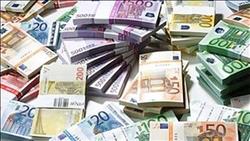 ننشر أسعار العملات العربية والأجنبية بعد تثبيت الدولار الجمركي