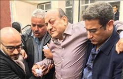وصول المتهمين بالتعدي علي «جنينة» إلى محكمة القاهرة الجديدة
